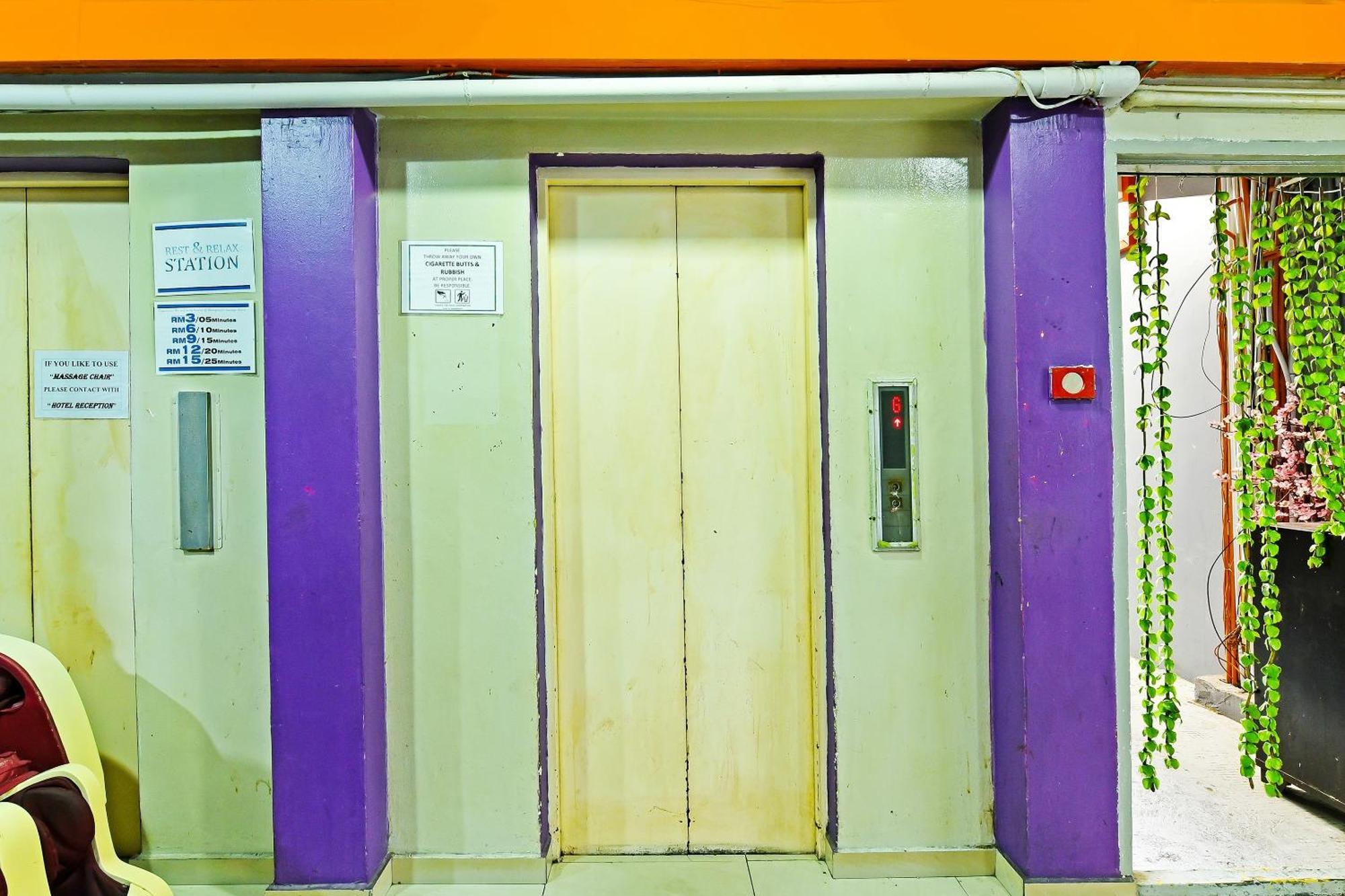 Oyo 90138 Hotel Elwarda Klcity Kuala Lumpur Exterior photo