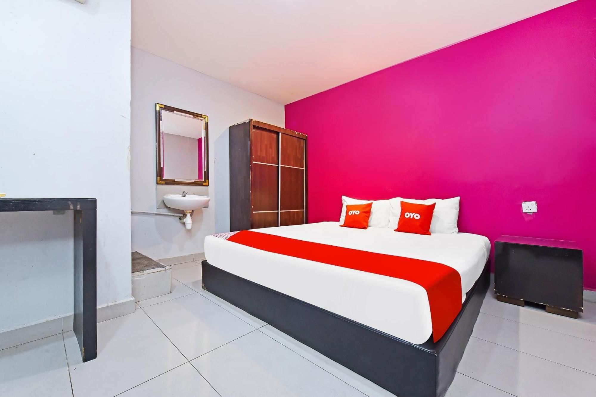 Oyo 90138 Hotel Elwarda Klcity Kuala Lumpur Exterior photo